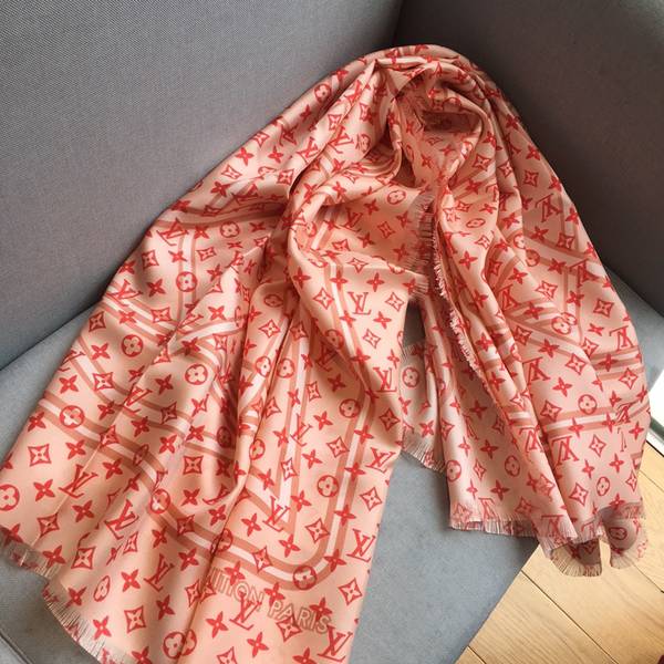 Louis Vuitton Scarf LVC00537